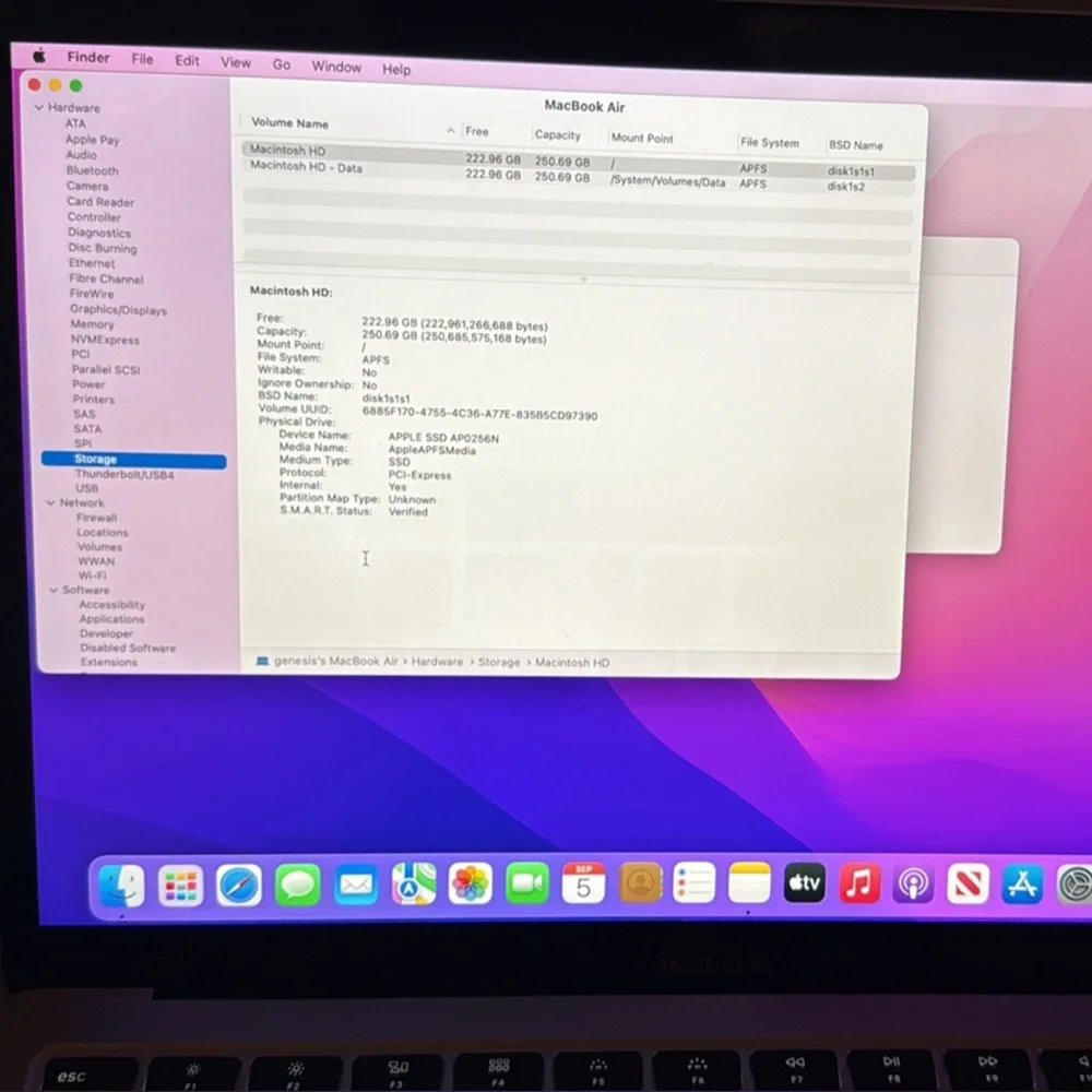 Apple MacBook Air - Silver with Black Keyboard